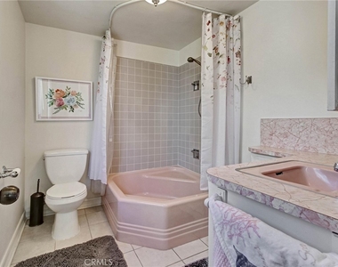 4268 Troost Avenue - Photo Thumbnail 24
