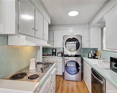 4268 Troost Avenue - Photo Thumbnail 6