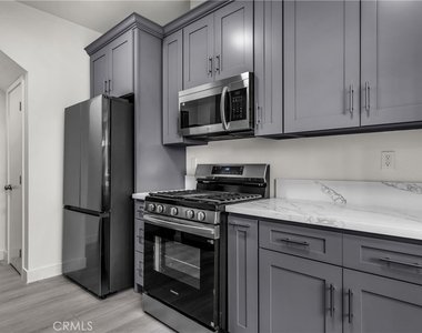10882 1/2 Dora Street - Photo Thumbnail 8