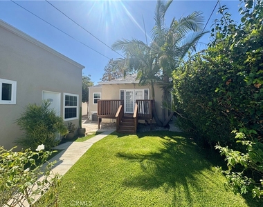 446 S La Peer Drive - Photo Thumbnail 39