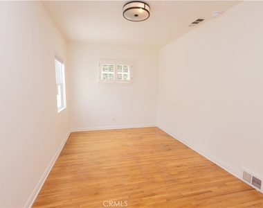 446 S La Peer Drive - Photo Thumbnail 24