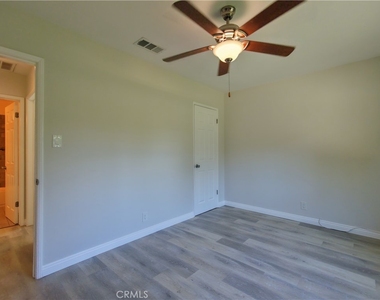 6928 Lubao Avenue - Photo Thumbnail 22