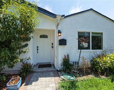 6928 Lubao Avenue - Photo Thumbnail 4