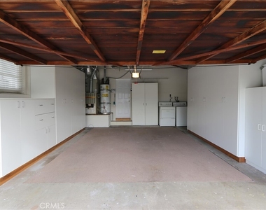 5624 Graves Avenue - Photo Thumbnail 11