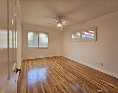 5624 Graves Avenue - Photo Thumbnail 7