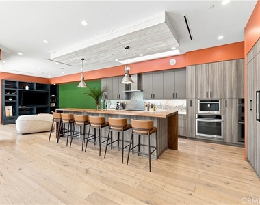 425 N Alfred - Photo Thumbnail 5