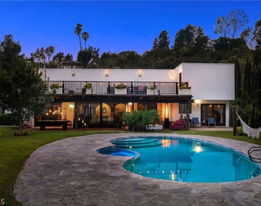 3092 Laurel Canyon Boulevard - Photo Thumbnail 26