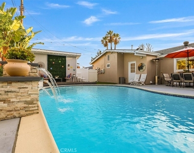 7300 Ponce Avenue - Photo Thumbnail 17