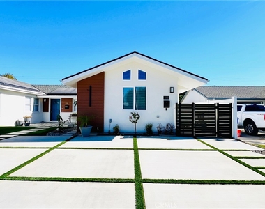 7300 Ponce Avenue - Photo Thumbnail 22