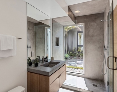 27 Driftwood Street - Photo Thumbnail 10