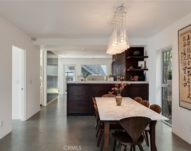 27 Driftwood Street - Photo Thumbnail 8