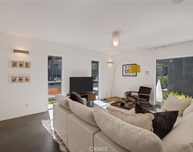 27 Driftwood Street - Photo Thumbnail 12
