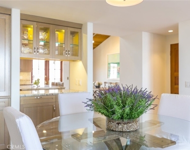 1110 Esplanade - Photo Thumbnail 9