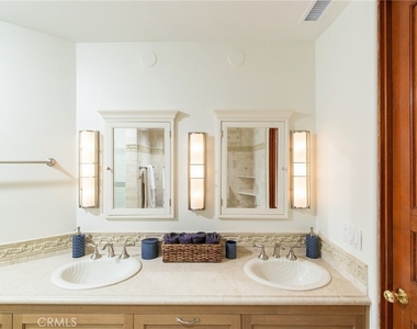 1110 Esplanade - Photo Thumbnail 27