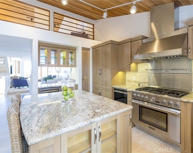1110 Esplanade - Photo Thumbnail 13