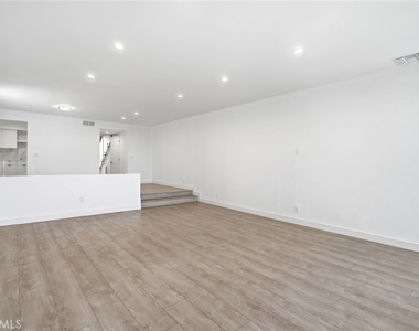 7301 Vista Del Mar - Photo Thumbnail 4