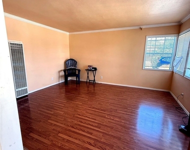4586 W 142nd - Photo Thumbnail 2