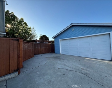1328 W 13th - Photo Thumbnail 15