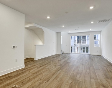1839 Lychee St - Photo Thumbnail 17