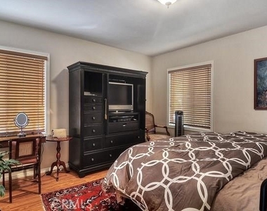 5538 Premiere Avenue - Photo Thumbnail 14