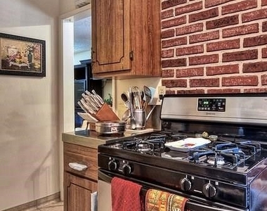 5538 Premiere Avenue - Photo Thumbnail 7