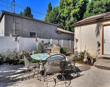 5538 Premiere Avenue - Photo Thumbnail 22