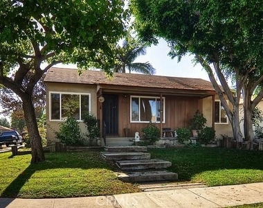 5538 Premiere Avenue - Photo Thumbnail 19