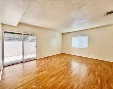 631 N Harvard Ave - Photo Thumbnail 2