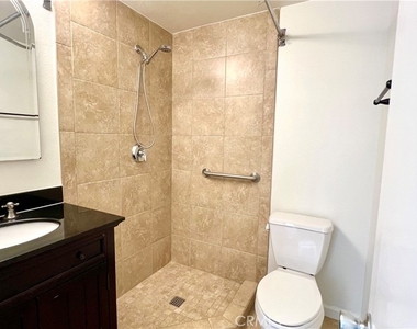 631 N Harvard Ave - Photo Thumbnail 7