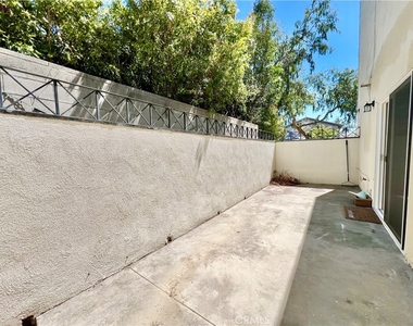 631 N Harvard Ave - Photo Thumbnail 10