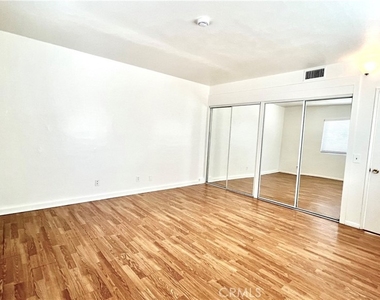 631 N Harvard Ave - Photo Thumbnail 9