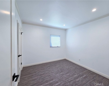 2102 Nipomo Avenue - Photo Thumbnail 13