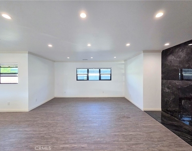 2102 Nipomo Avenue - Photo Thumbnail 3