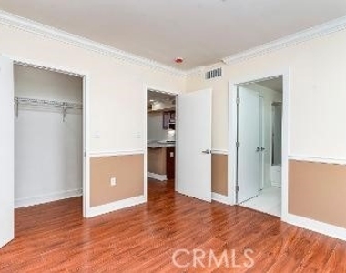 596 S Brea - Photo Thumbnail 12