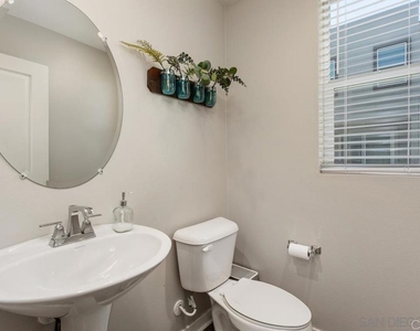 2601 Cranston Drive - Photo Thumbnail 4