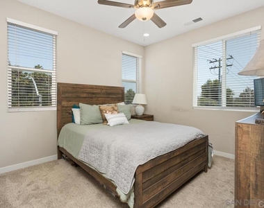 2601 Cranston Drive - Photo Thumbnail 18
