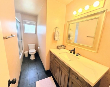 1334 Braddock Street - Photo Thumbnail 15