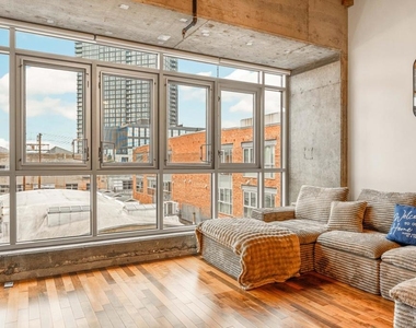 530 S Hewitt Street - Photo Thumbnail 18