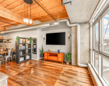 530 S Hewitt Street - Photo Thumbnail 22
