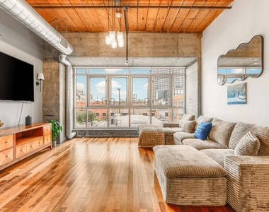 530 S Hewitt Street - Photo Thumbnail 17
