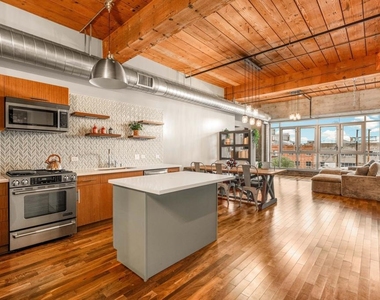 530 S Hewitt Street - Photo Thumbnail 9