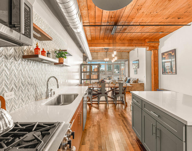530 S Hewitt Street - Photo Thumbnail 12