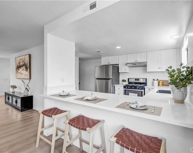 226 N Chandler - Photo Thumbnail 6