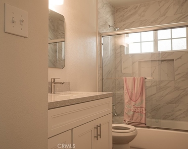 10740 Coloma - Photo Thumbnail 18