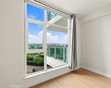 3141 Michelson - Photo Thumbnail 8