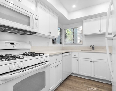 29095 Via Cerrito - Photo Thumbnail 12