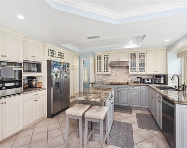 26 Danforth - Photo Thumbnail 15