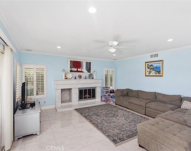 26 Danforth - Photo Thumbnail 20