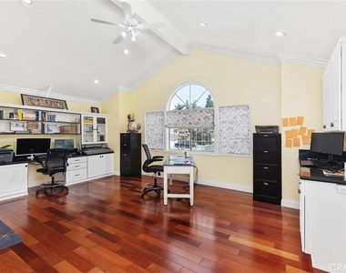 26 Danforth - Photo Thumbnail 24