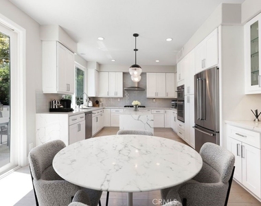 57 Laurelhurst - Photo Thumbnail 11